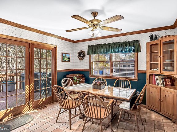 3rd image of 26 Tuckerton Rd