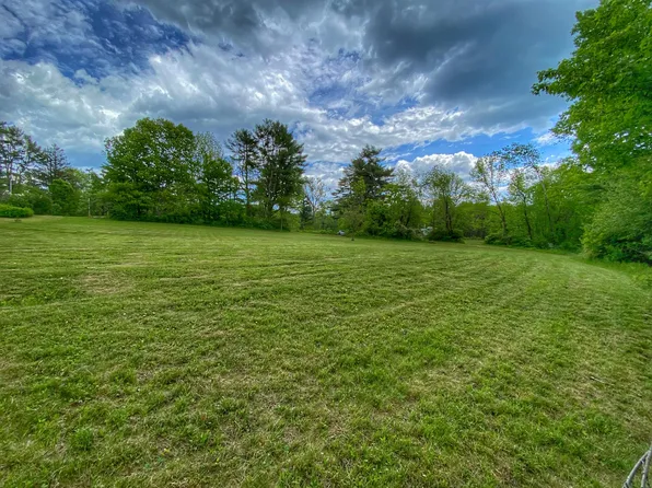 342 River Road, Edgecomb, ME 04556
