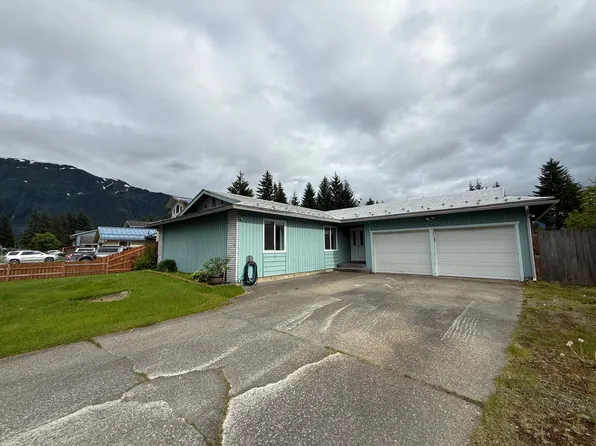 9342 Stephen Richards Memorial Dr, Juneau, AK 99801