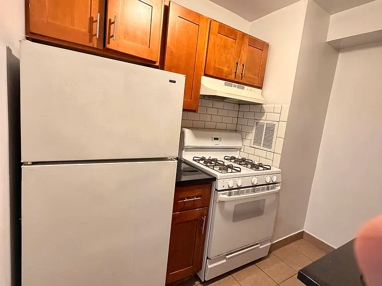139-55 35th Ave #5J — Photo 5