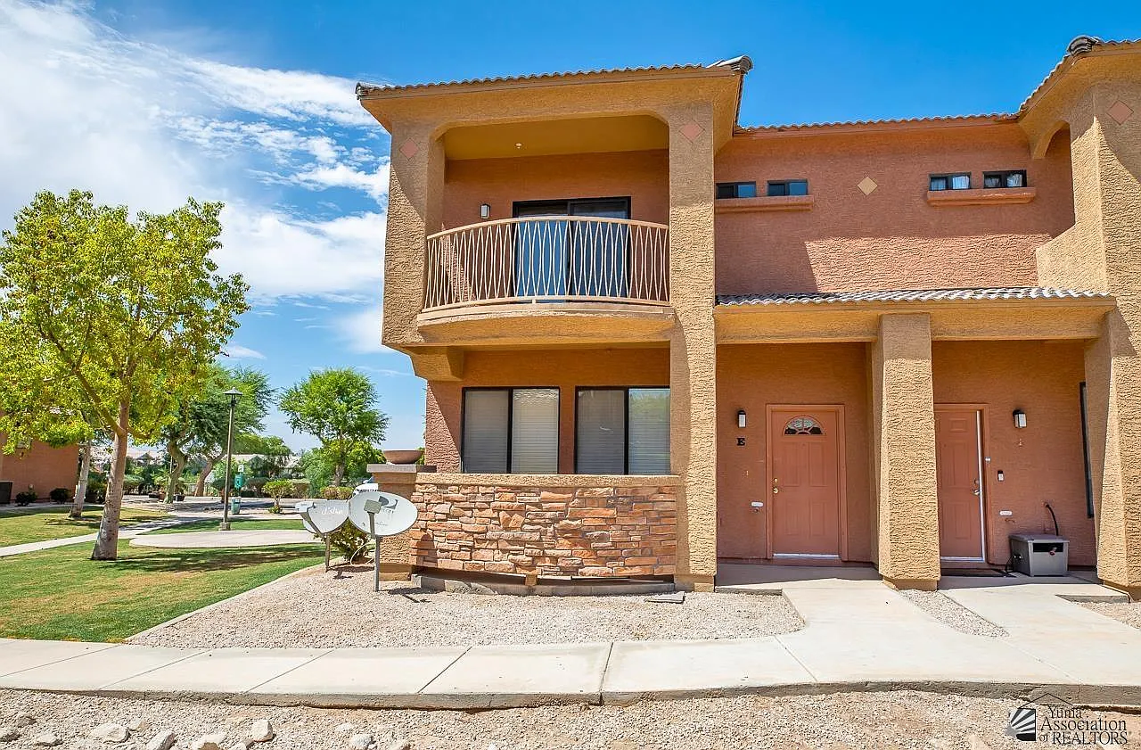3 bed, 2.5 bath, 1472 sqft, $1,550 — Photo 3