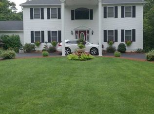 9 Bleakley Ave, Troy, NY 12182