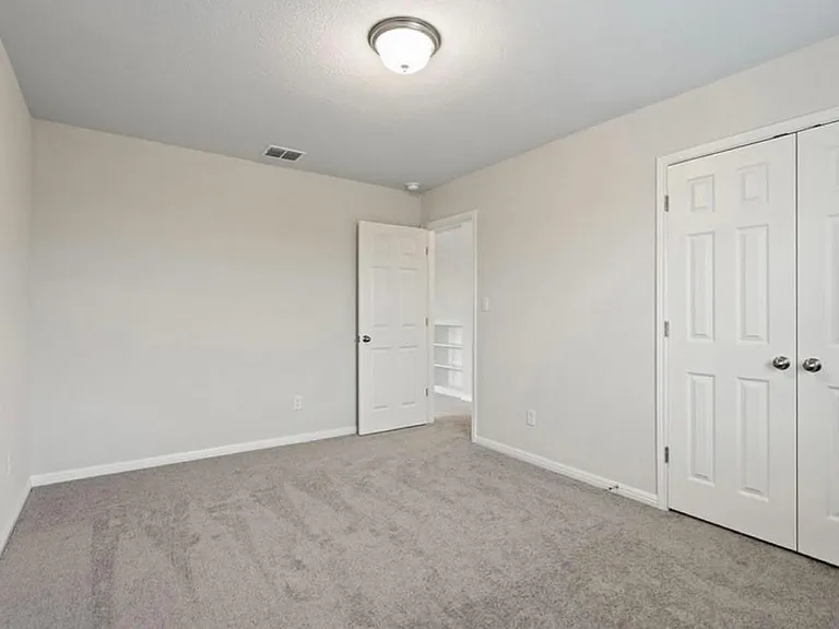 10209 Bankhead — Photo 7