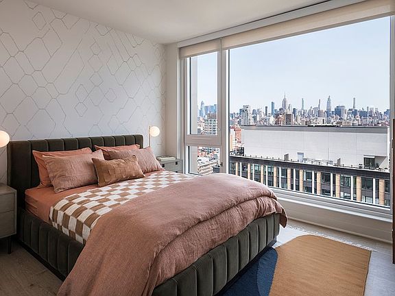 5th image of 55 Suffolk St APT 1513