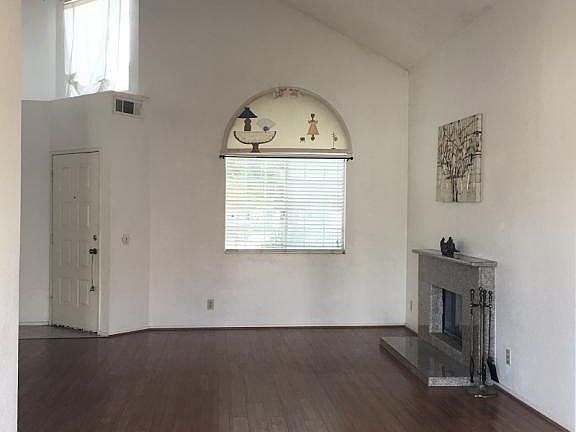 3rd image of 180 N Plymouth Way