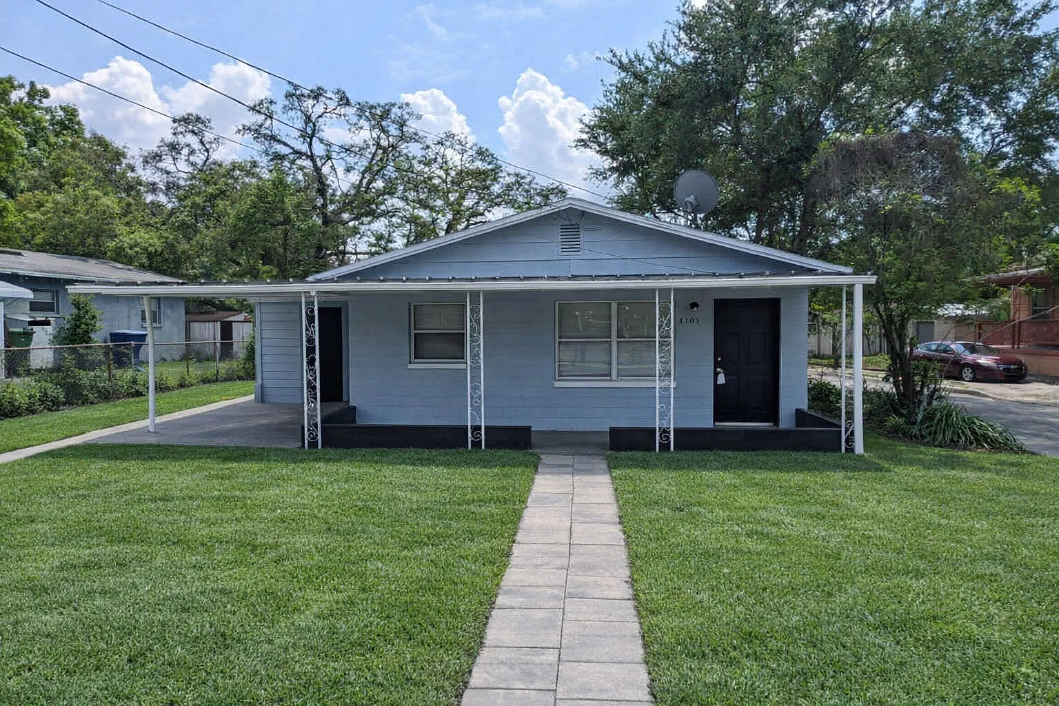 3 bed, 1050 sqft, $1,695 — Photo 1