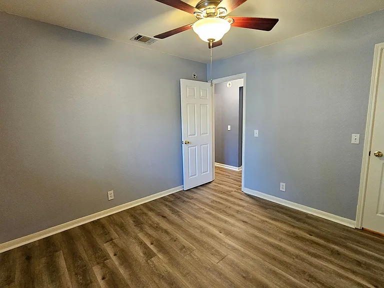 1505 Muledeer Run — Photo 32