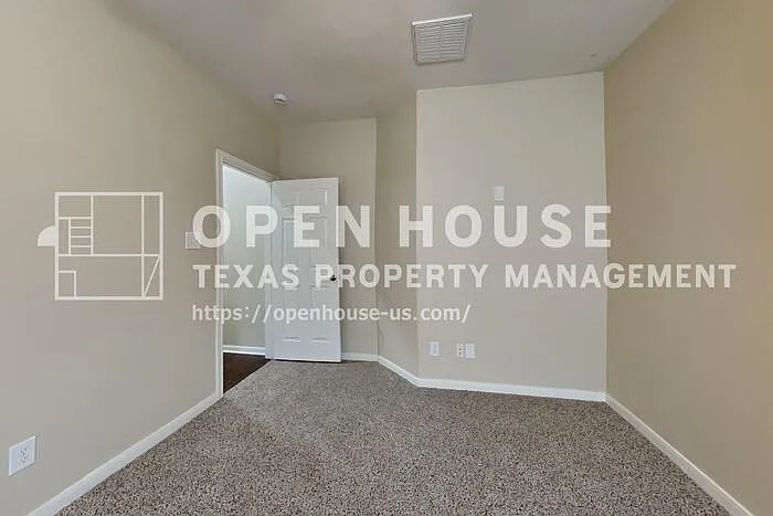 12419 Adams Ridge Ln — Photo 14