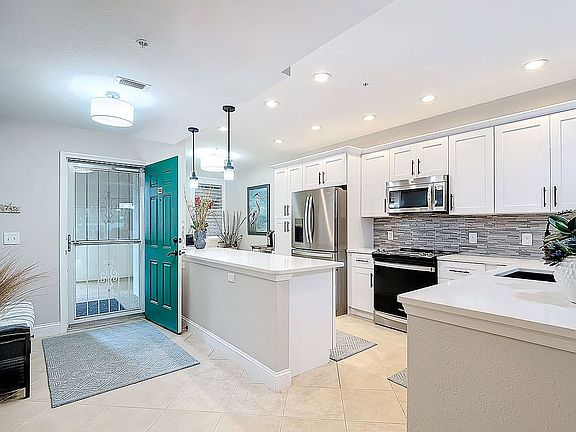 Front Entrance / Kitchen