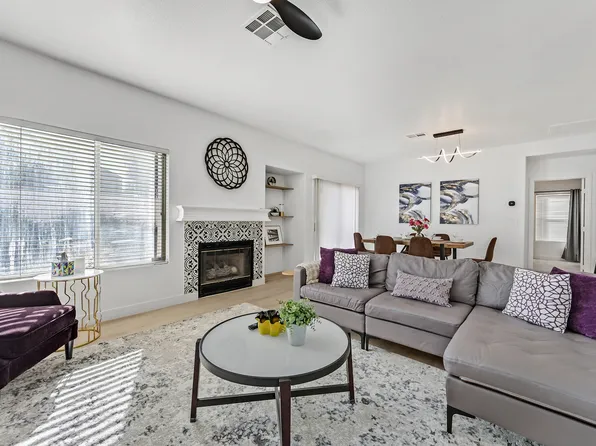 9825 Garamound Ave, Las Vegas, NV 89117