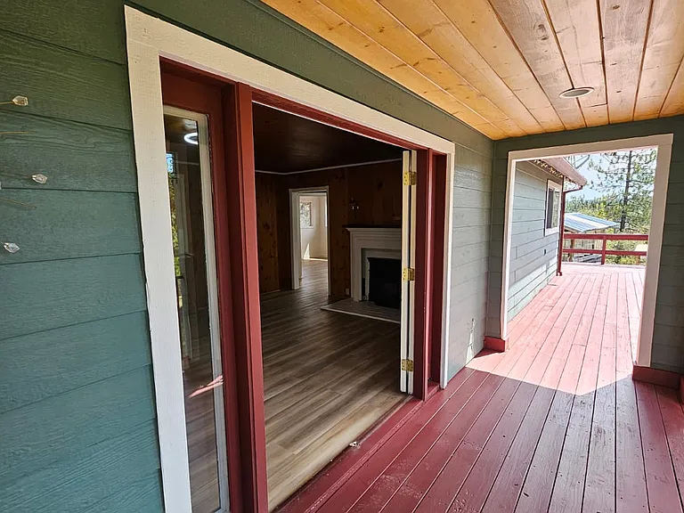 1155 Swanson Ln — Photo 30