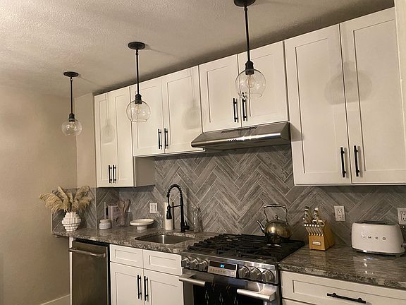 2nd image of 3134 Zuni St