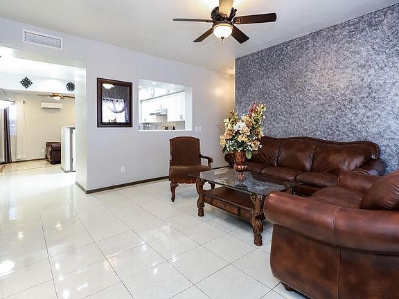 3rd image of 5784 S Avenida La Providencia
