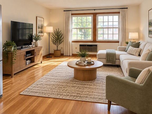 5th image of 27 Ridgewood Ln APT 14