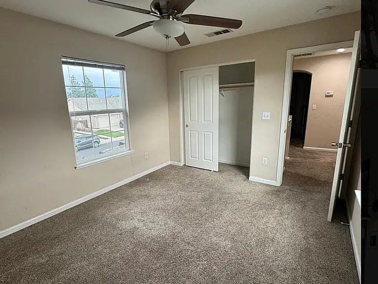 1311 Gianna Ln — Photo 7