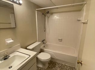 3816B W Country Club Rd, Winston Salem, NC 27104