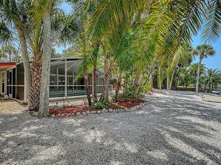 4830 Higel Ave — Photo 53