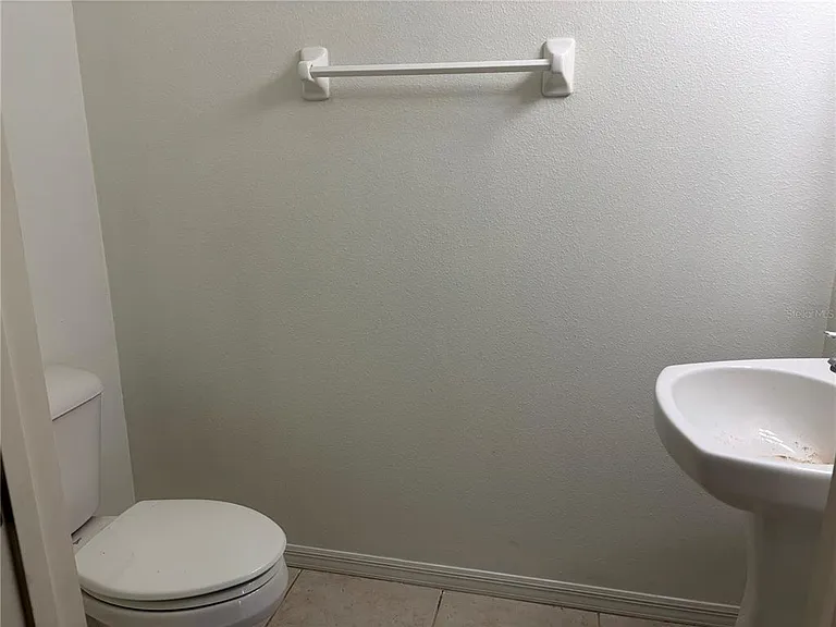 3429 Parkridge Cir #19-103 — Photo 7