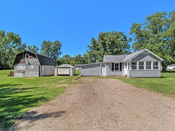 1982 McKinley St, Kalamazoo, MI 49004