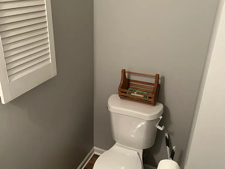 306 W Barrington Dr — Photo 12