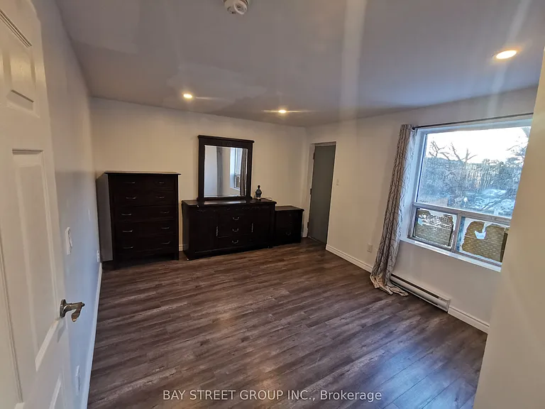 1546 Jane St #2 — Photo 8