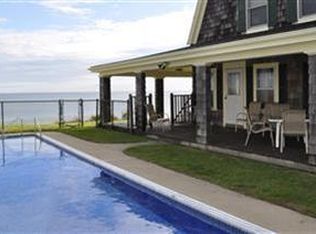 39 Phillips Rd, Sagamore Beach, MA 02562