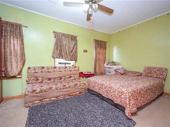 1722 70th Street image 10 of 28