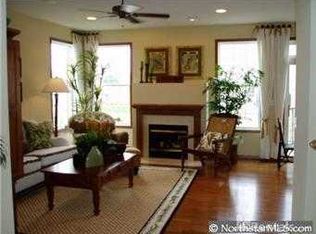 1750 Riverside Dr, Shakopee, MN 55379