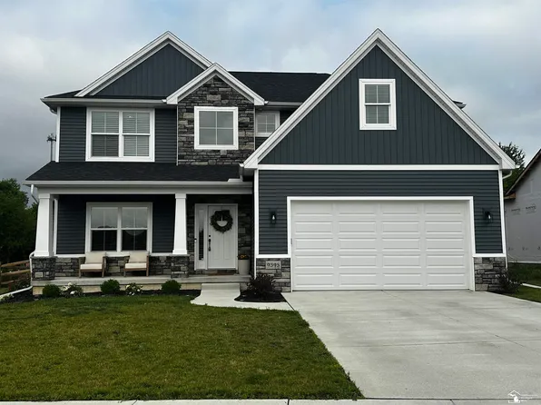 9395 Village Meadows Dr, Temperance, MI 48182