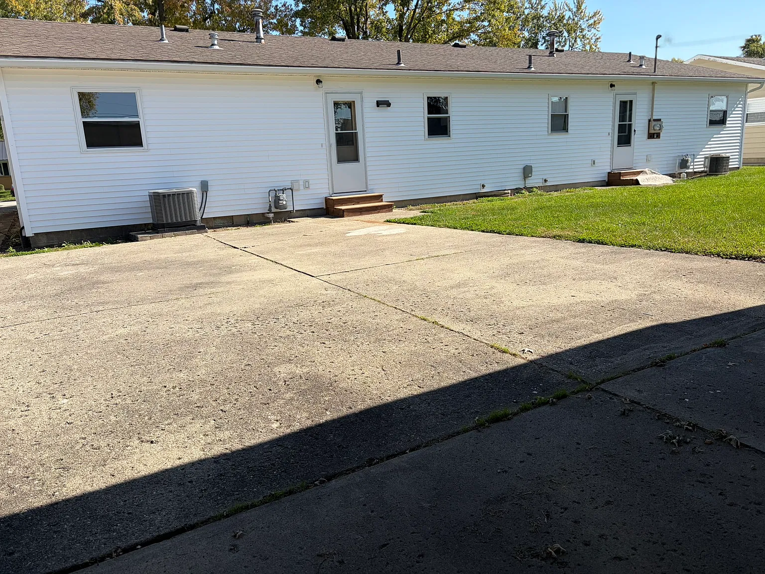 2 bed, 1120 sqft, $1,025 — Photo 2