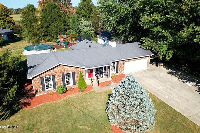 1st image of 154 E Emerald Ct