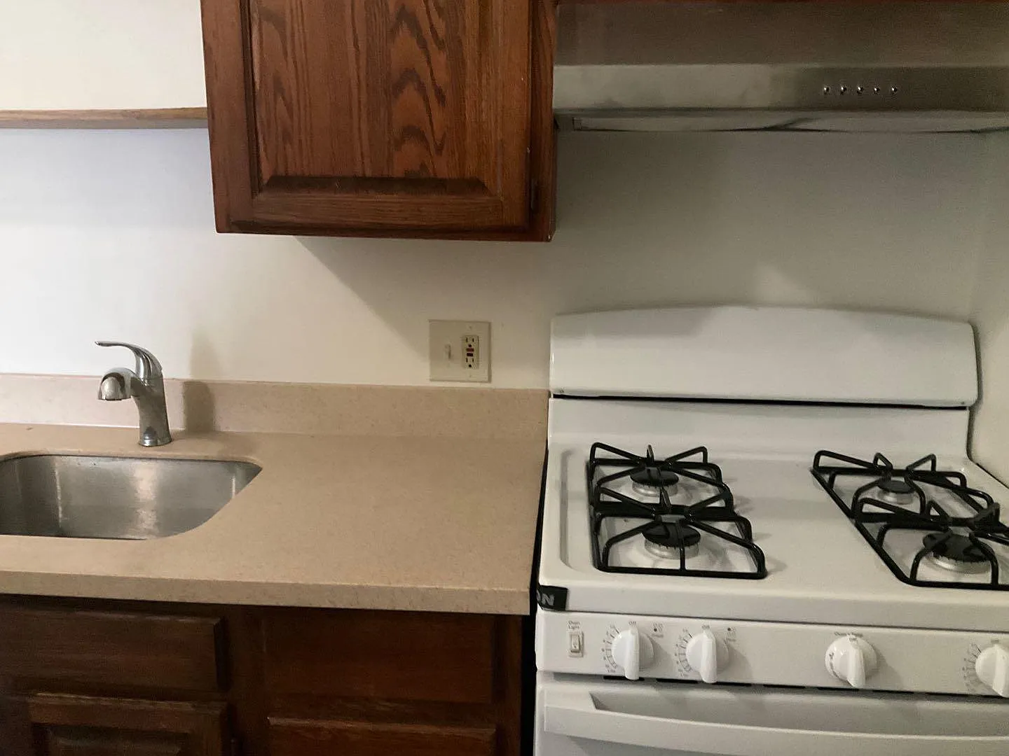 2 bed, 1000 sqft, $2,000 — Photo 4