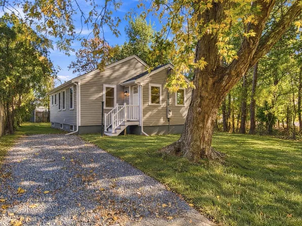11 Monack Road, Buzzards Bay, MA 02532