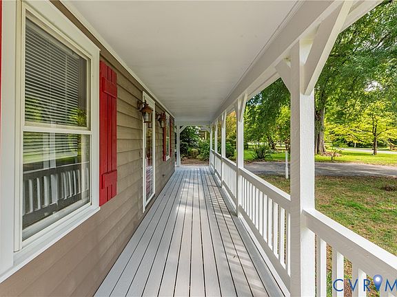 5th image of 1524 Mount Pleasant Dr