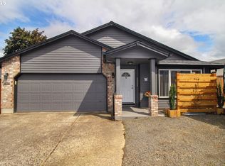 688 SE 69th Ct, Hillsboro, OR 97123