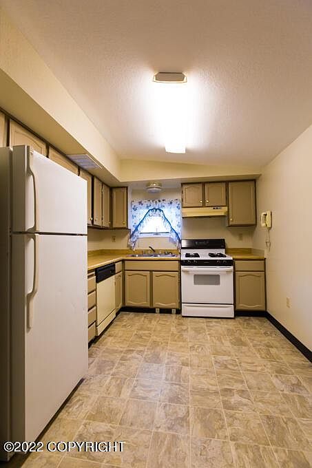 1st image of 19812 Upper Bowery Ln #3