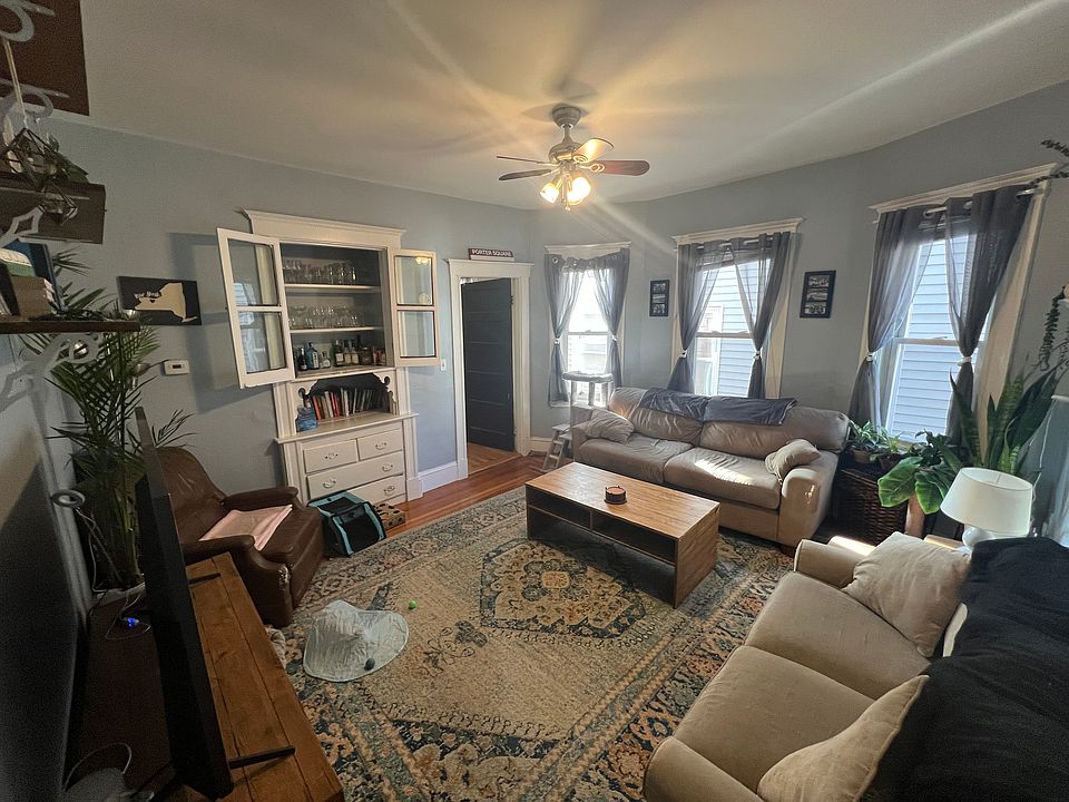 1st image of 294 Highland Ave APT 4