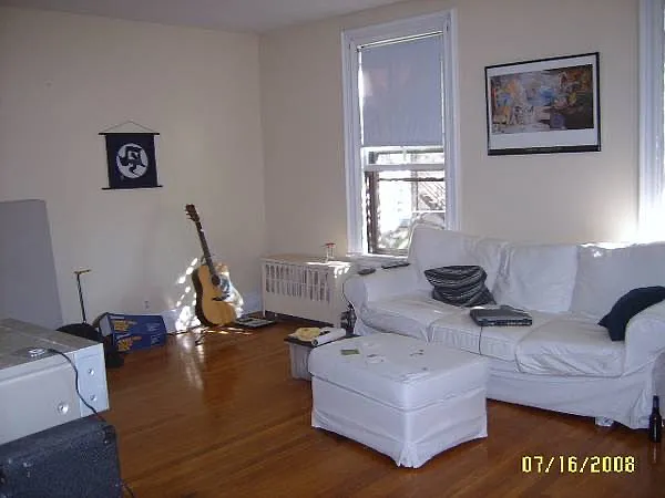 148B Crescent St — Photo 6