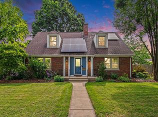351 N Brockway St, Palatine, IL 60067