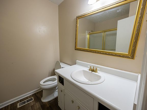 3rd image of 2537 Carmel Rd