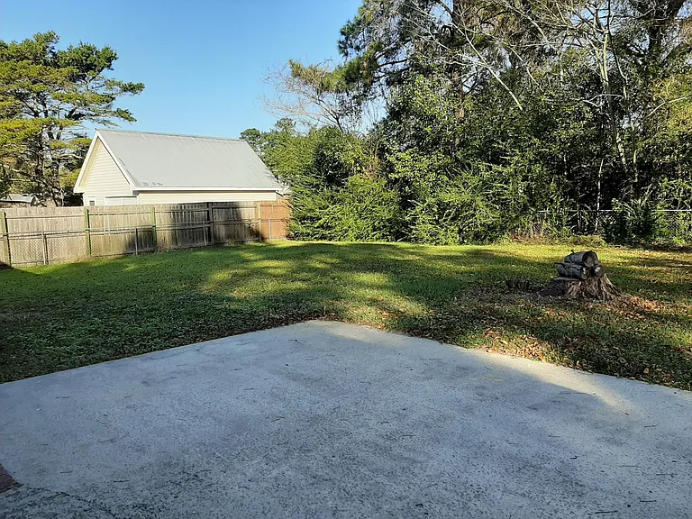 345 Salem Dr — Photo 7