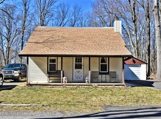 36 W 5th St, Alburtis, PA 18011