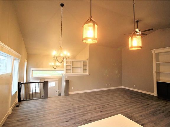 5th image of 5242 Chapel Hill Dr