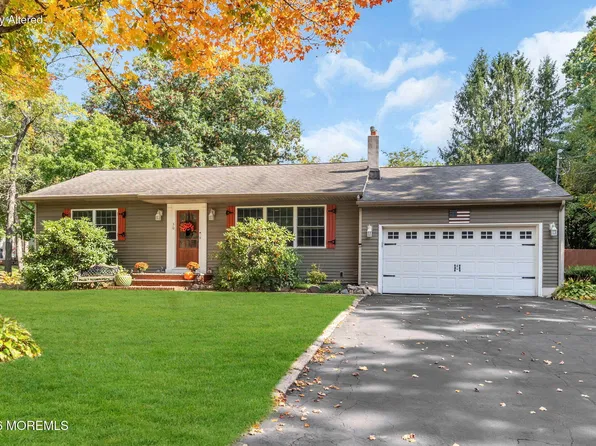 50 Fremont Terrace, Oak Ridge, NJ 07438