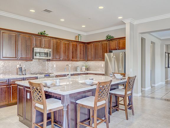 Large island in kitchen