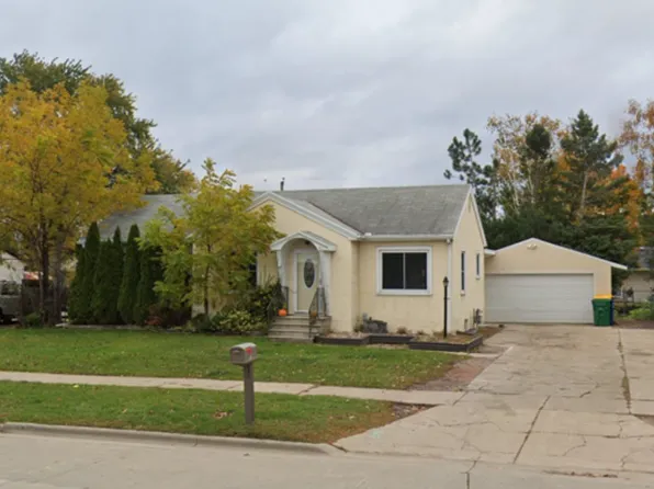 416 N Taylor St, Green Bay, WI 54303