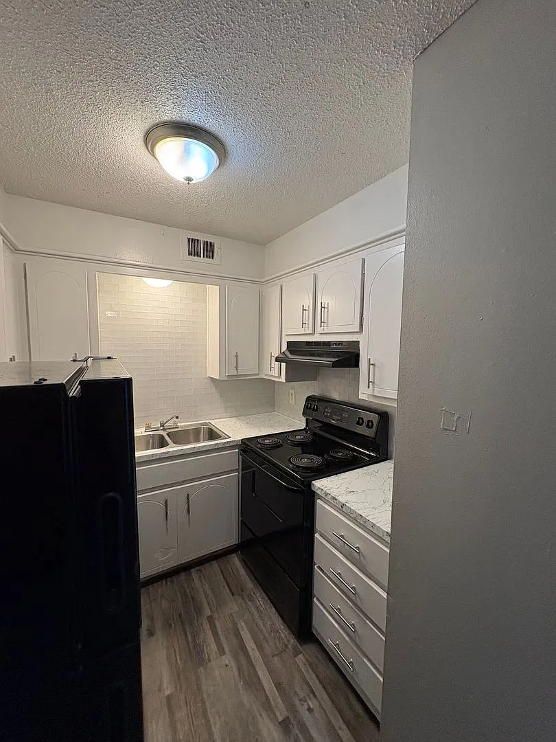 Jasper Gardens Apartments of Bethany — Photo 3