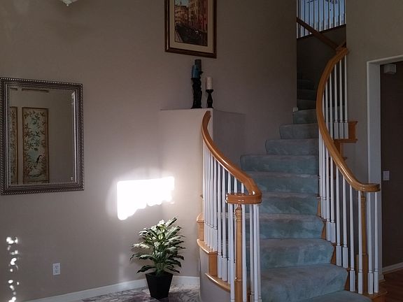 2nd image of 1328 Legend Ln