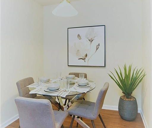 4th image of 1101 E Barton St #1103-F