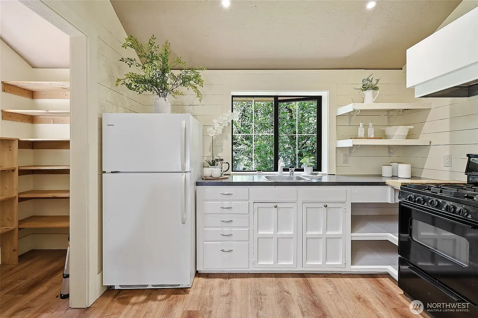 1 bed, 800 sqft, $2,500 — Photo 4